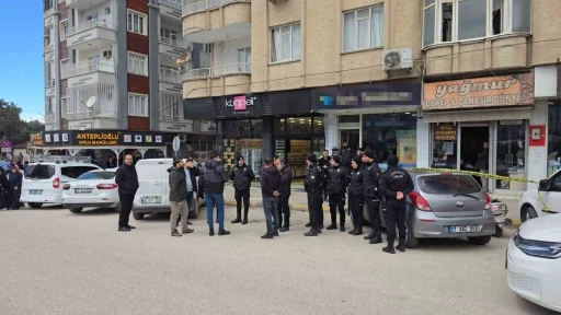 Gaziantep&rsquo;te alacak verecek kavgası: 1 yaralı
