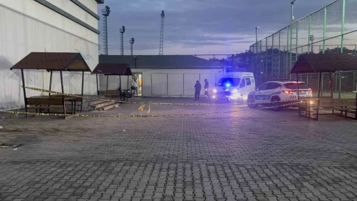Gaziantep&rsquo;te arkadaşının bı&ccedil;akladığı 15 yaşındaki &ccedil;ocuk kurtarılamadı
