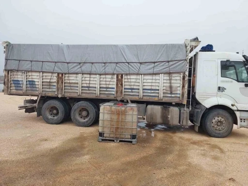 Gaziantep&rsquo;te bin 980 litre ka&ccedil;ak akaryakıt ele ge&ccedil;irildi
