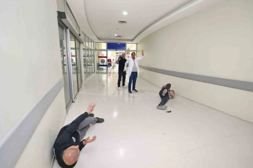 Gaziantep&rsquo;te &ccedil;ocuk ka&ccedil;ırma olaylarına karşı ger&ccedil;eği aratmayan &rsquo;pembe kod&rsquo; tatbikatı
