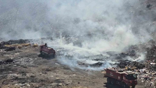 Gaziantep’te eski çöplük alanında çıkan yangın söndürüldü
