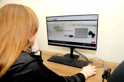 Gaziantep&rsquo;te gen&ccedil;lere k&uuml;resel teknoloji eğitimi
