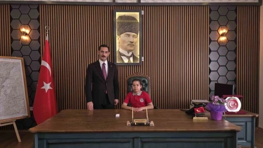 Gaziantep’te ilkokul öğrencisi 23 Nisan için kaymakam oldu
