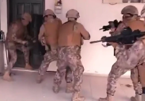 Gaziantep&rsquo;te kurşunlama ş&uuml;phelilerine dev operasyon: 9 g&ouml;zaltı
