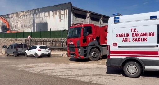 Gaziantep&rsquo;te mobilya fabrikasındaki yangın s&ouml;nd&uuml;r&uuml;ld&uuml;
