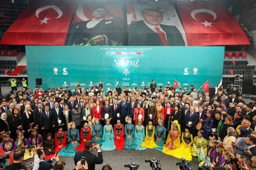 Gaziantep&rsquo;te nevruz coşkusu: Birlik ve kardeşlik mesajları verildi, geleneksel rit&uuml;eller yaşatıldı
