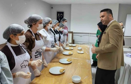 Gaziantep&rsquo;te &ouml;ğrenciler i&ccedil;li k&ouml;fte yaptı
