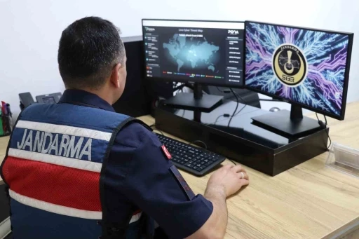 Gaziantep&rsquo;te siber dolandırıcılık ş&uuml;phelisi 13 şahıs tutuklandı
