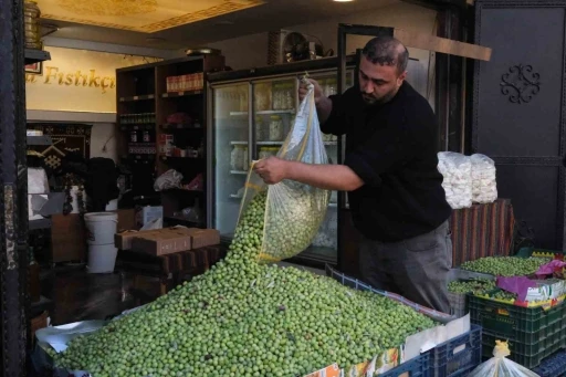 Gaziantep’te yeşil zeytin fiyatları sabit kaldı
