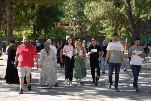 Gaziantep&rsquo;te YKS heyecanı devam ediyor
