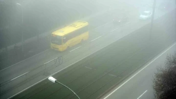 Gaziantep&rsquo;te yoğun siste g&ouml;r&uuml;ş mesafesi 25 metreye kadar d&uuml;şt&uuml;
