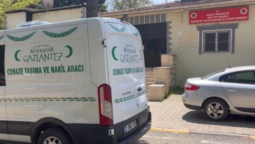 Gaziantep&rsquo;te y&uuml;ksekten d&uuml;şen inşaat iş&ccedil;isi hayatını kaybetti
