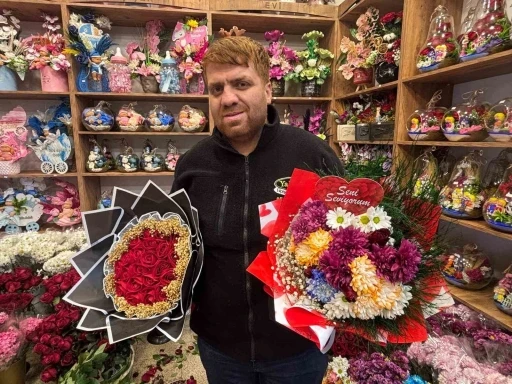Gaziantep&rsquo;teki &ccedil;i&ccedil;ek&ccedil;ilerde 14 Şubat yoğunluğu

