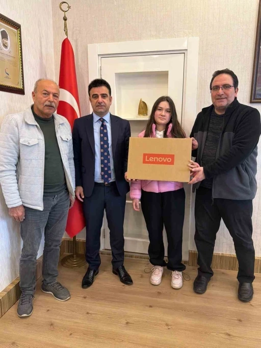 Gazipaşa&rsquo;da yangın mağduru &ouml;ğrenciye devlet şefkati
