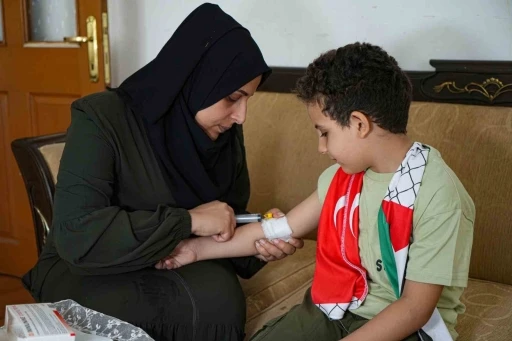 Gazzeli anneden yetim kalan çocukları için çağrı: &quot;Benim çocuklarım ölümün ortasında kaldı&quot;
