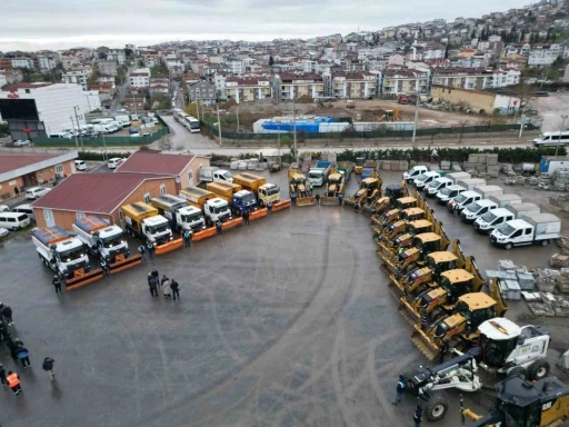 Gebze&rsquo;de kar alarmı: 425 personel ve 73 ara&ccedil;la teyakkuzda
