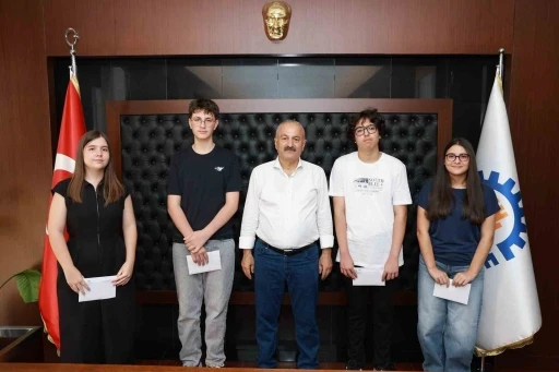 Gebze&rsquo;den 4 &ouml;ğrenci LGS&rsquo;de 500 tam puan aldı
