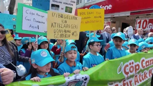 Gebzeli öğrencilerden Sıfır Atık Projesi’ne destek yürüyüşü
