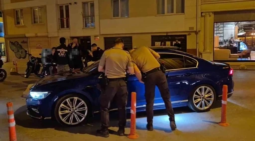 Gece farları kapalı ilerleyen s&uuml;r&uuml;c&uuml;ye ceza
