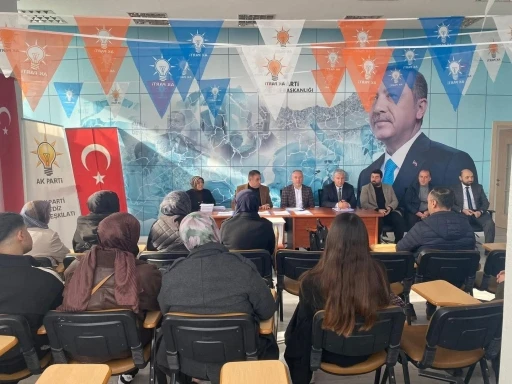 Gediz AK Parti&rsquo;de yeni il&ccedil;e başkanı i&ccedil;in temay&uuml;l yoklaması yapıldı
