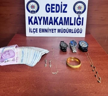 Gediz’de 3 hırsızlık zanlısı tutuklandı
