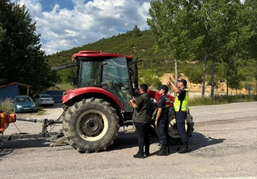 Gediz&rsquo;de orman yangınlarına karşı broş&uuml;rl&uuml; &ouml;nlem
