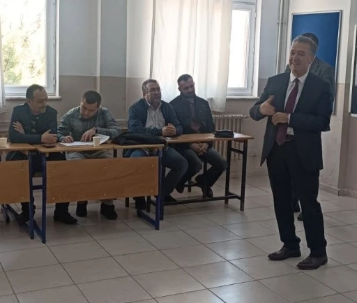 Gediz’de &quot;Din, Ahlak ve Değer Öğretimi Seminerleri&quot; gerçekleştirildi
