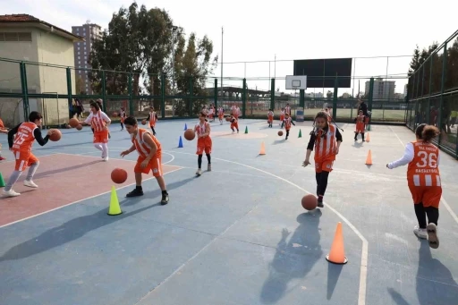 Geleceğin basketbolcuları Akdeniz&rsquo;de yetişiyor

