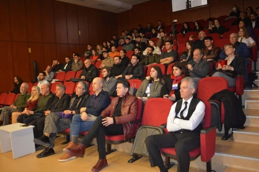 Geleneksel T&uuml;rk m&uuml;ziği ezgileri piyano ile yeniden hayat buldu
