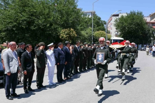 Gelibolu&rsquo;da Kore gazisi son yolculuğuna uğurlandı
