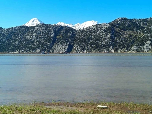 Gembos Ovası adeta g&ouml;le d&ouml;nd&uuml;
