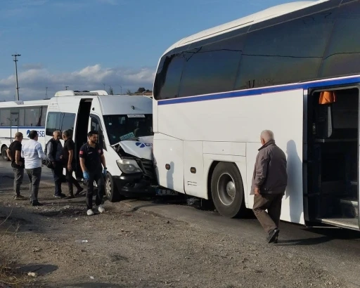 Gemlik’te zincirleme kaza: 9 işçi yaralandı
