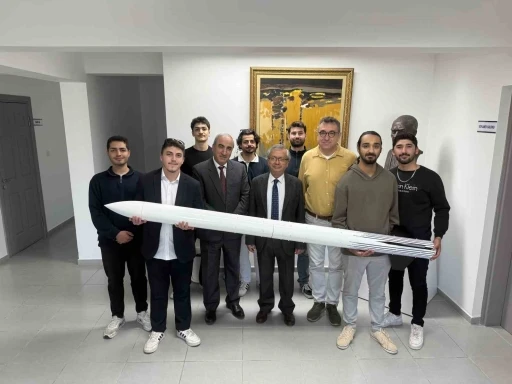 Gen&ccedil; havacıların imzası g&ouml;ky&uuml;z&uuml;nde
