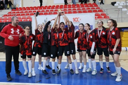 Gen&ccedil; Kız Futsal M&uuml;sabakaları Bilecik&rsquo;te sona erdi
