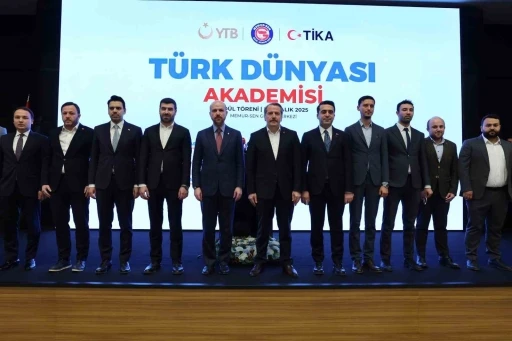Gen&ccedil; Memur-Sen tarafından T&uuml;rk D&uuml;nyası Akademisi &Ouml;d&uuml;l T&ouml;reni ger&ccedil;ekleştirildi
