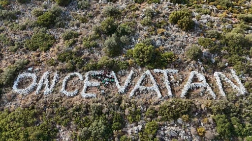 Gençler Datça’nın simgesine sahip çıktılar
