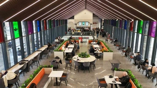 Gençler, Genç Kafe’nin müdavimi oldu
