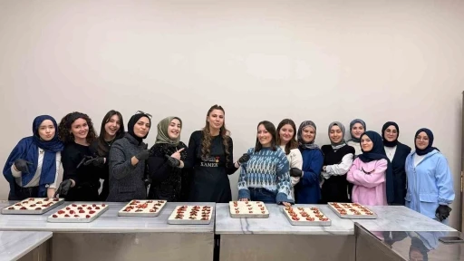 Gen&ccedil;ler G&uuml;lla&ccedil; yapımını &ouml;ğrendi
