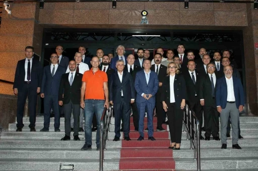 Gen&ccedil;lerbirliği&rsquo;nde yeni y&ouml;netimin g&ouml;rev dağılımı belli oldu
