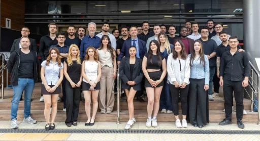 Gen&ccedil;lerden geleceğe akıllı &ccedil;&ouml;z&uuml;mler
