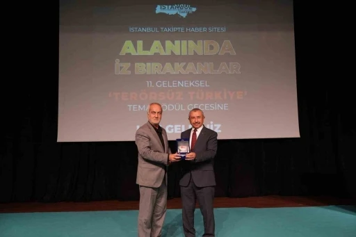 Gençliğe yatırım ödülle taçlandı: Arnavutköy Belediyesi’ne ’Alanında İz Bırakan’ ödülü
