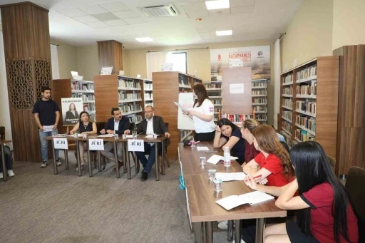 Gen&ccedil;lik Evi&rsquo;nde fikirler yarıştı
