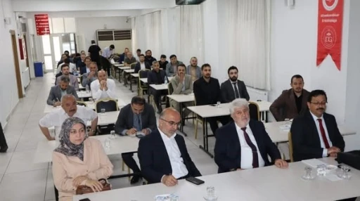 Gençlik koordinatörleri ve manevi danışmanlar istişare için bir araya geldi
