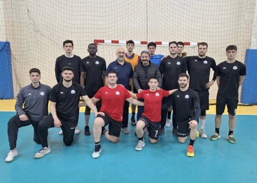 Gençlik ve Spor İl Müdürü Kalın, hentbol antrenmanına konuk oldu
