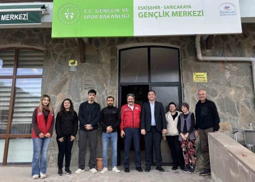 Gen&ccedil;lik ve Spor İl M&uuml;d&uuml;r&uuml; Sarıcakaya Gen&ccedil;lik Merkezi&rsquo;ni ziyaret etti
