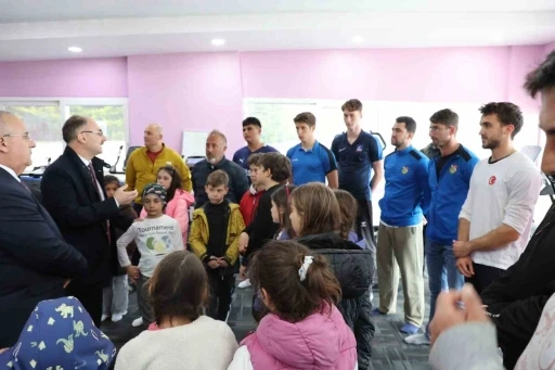 Genel M&uuml;d&uuml;r Sahin, Sinop&rsquo;ta spor tesislerini inceledi

