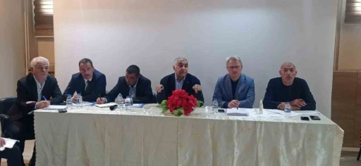 Genel Sekreter Aynalı, Tekman&rsquo;da muhtarları dinledi

