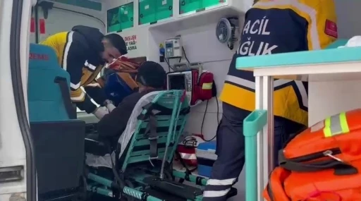 Gerc&uuml;ş&rsquo;te hasta vatandaş, ambulans ve mahsur kalan ara&ccedil;lar kurtarıldı
