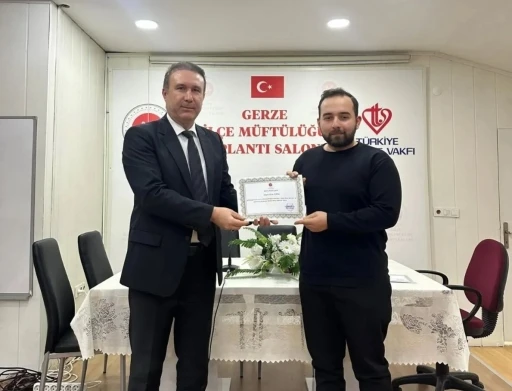 Gerze’de genç din görevlilerine ‘babalık bilinci’ eğitimi
