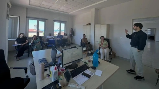 Gerze&rsquo;de sağlık personeline hizmet i&ccedil;i eğitim
